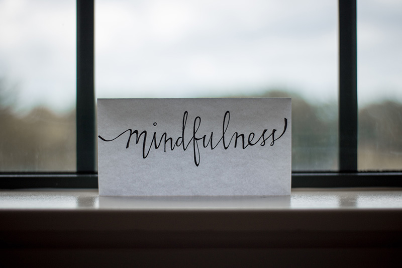 MINDFULNESS: vivere con consapevolezza momento per momento